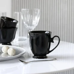 Kubek porcelanowy na stopce 250 ml Diana